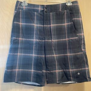 Columba Omni shade sun protection Mens shorts 34 waist 11 length EUC